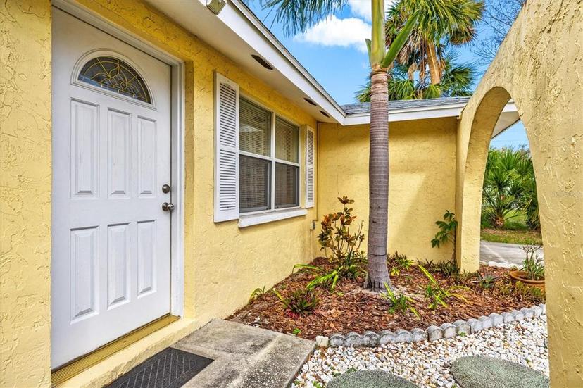 Picture of 2824 Silk Oak Drive, Sarasota FL 34232