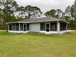 Picture of 221 Comanche Street Nw, Lake Placid, FL 33852