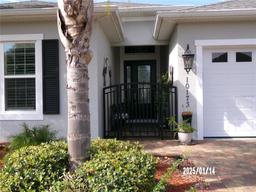 Picture of 10173 Julia Isles Avenue, Oxford, FL 34484