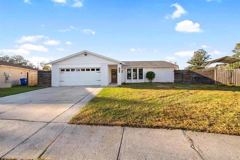 Picture of 608 Pine Forest Drive, Brandon FL 33511