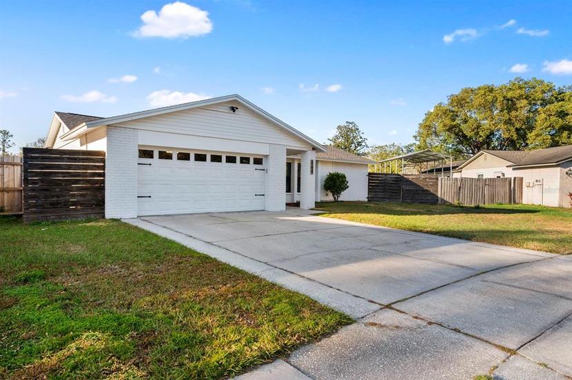 Picture of 608 Pine Forest Drive, Brandon FL 33511