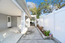 Picture of 10103 N Ashley Street, Tampa, FL 33612