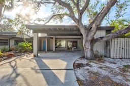 Picture of 4710 Gleason Avenue, Sarasota, FL 34242