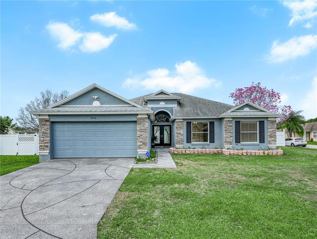 Picture of 8350 Split Creek Circle, Lakeland, FL 33809