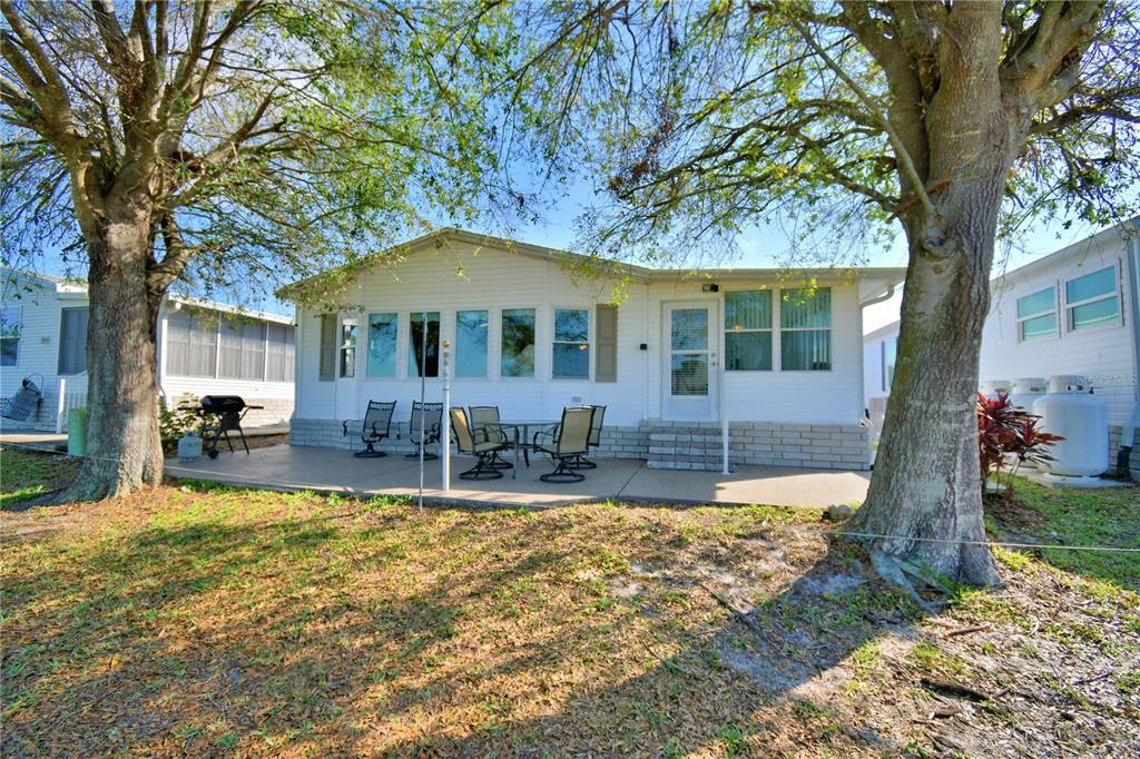 Picture of 587 Village Boulevard, Frostproof, FL 33843