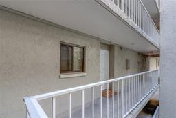 Picture of 500 N Osceola Avenue Unit 203, Clearwater, FL 33755