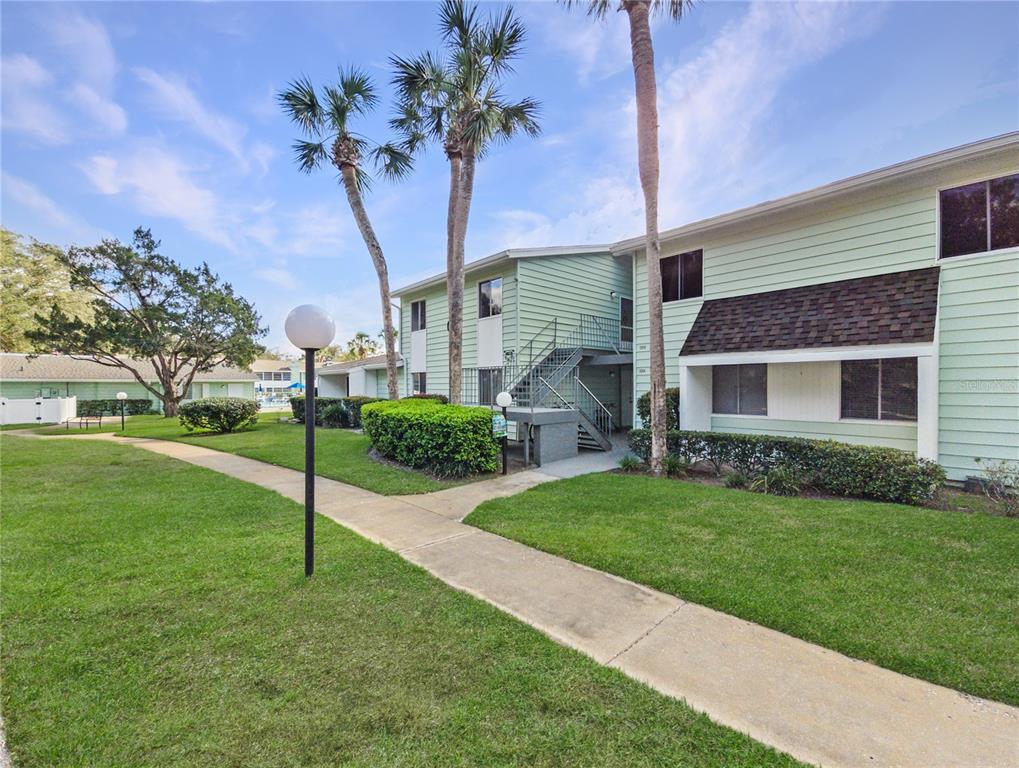 Picture of 527 Midway Drive Unit A, Ocala, FL 34472