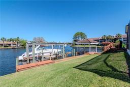 Picture of 6014 Mariners Watch Drive, Tampa, FL 33615