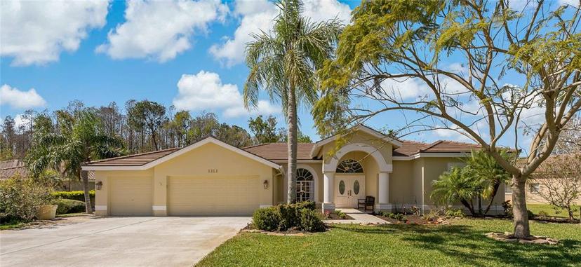 Picture of 1212 Halifax Court, Tarpon Springs FL 34688