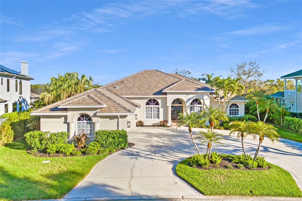 Picture of 1227 Darlington Oak Circle Ne, St Petersburg, FL 33703