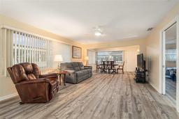 Picture of 11200 102Nd Avenue Unit 16, Seminole, FL 33778