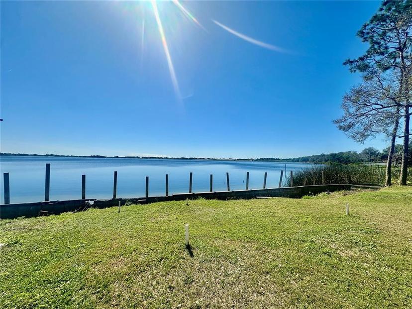 Picture of 1050 E Eagle Avenue, Eagle Lake FL 33839