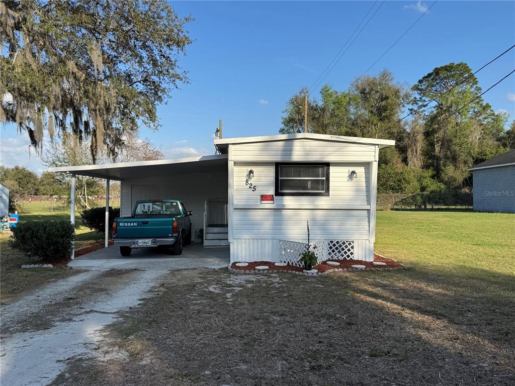 Picture of 825 Cr 481, Lake Panasoffkee, FL 33538