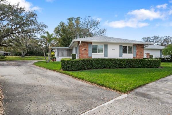 Picture of 2712 Whitebridge Drive Unit B, Palm Harbor FL 34684