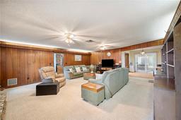 Picture of 660 Duggers Way, Lake Wales, FL 33859