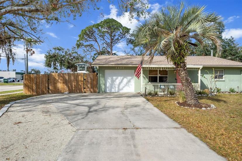 Picture of 4407 Parnell Drive, Sarasota FL 34232