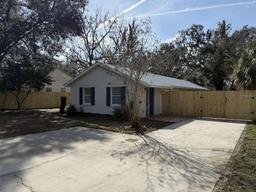 Picture of 621 NE 2Nd Street, Trenton, FL 32693