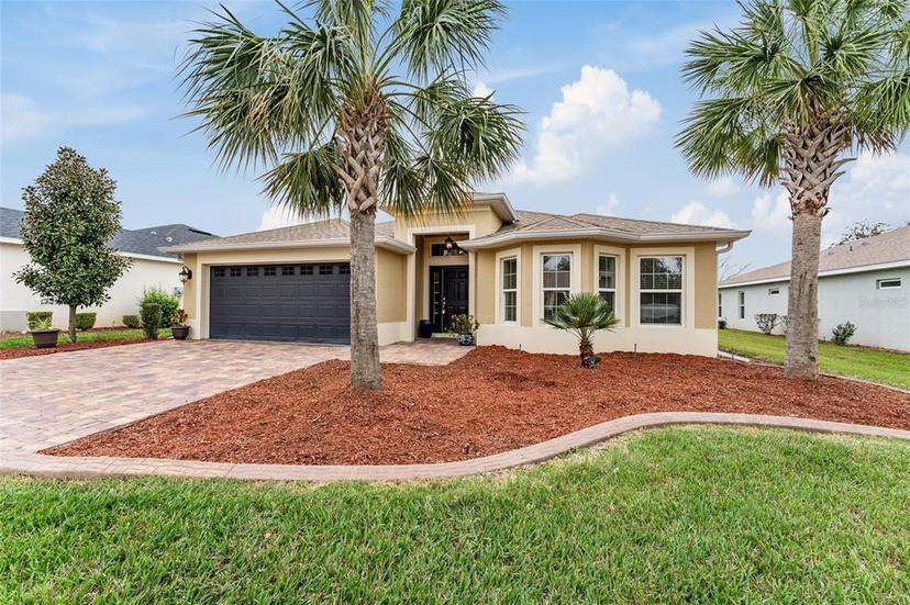 Picture of 10396 Silver Maple Avenue, Oxford FL 34484