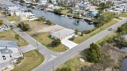 Picture of 3449 Companero Entra, Hernando Beach, FL 34607