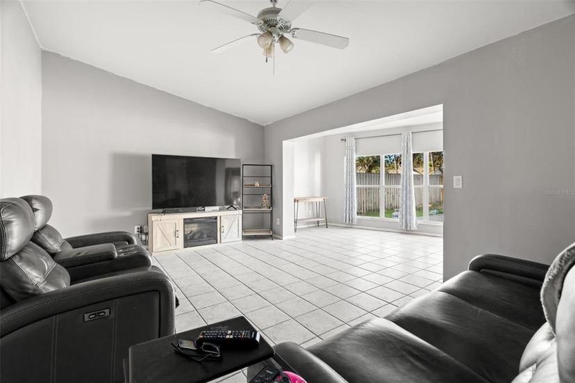 Picture of 1942 Radcliffe Drive N, Clearwater FL 33763