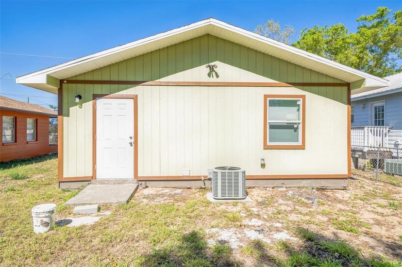 Picture of 825 Booker Avenue, Sebring FL 33870