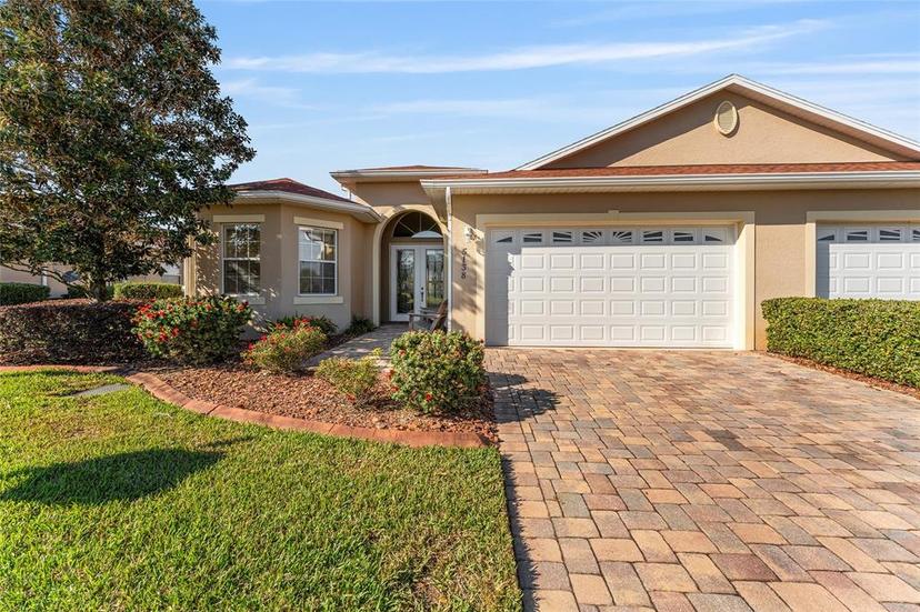 Picture of 5138 Neptune Circle, Oxford FL 34484