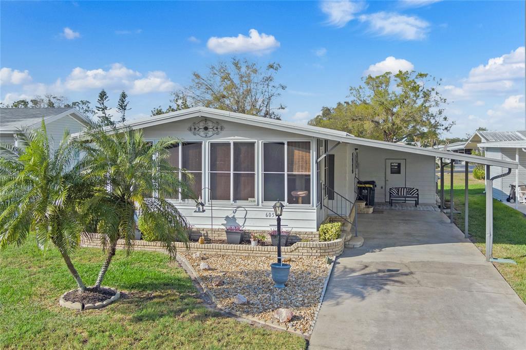 Picture of 6053 Southern Oaks Drive Se, Winter Haven, FL 33884