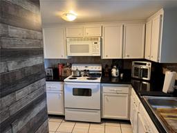 Picture of 2944 W Bay Drive Unit 104, Belleair Bluffs, FL 33770