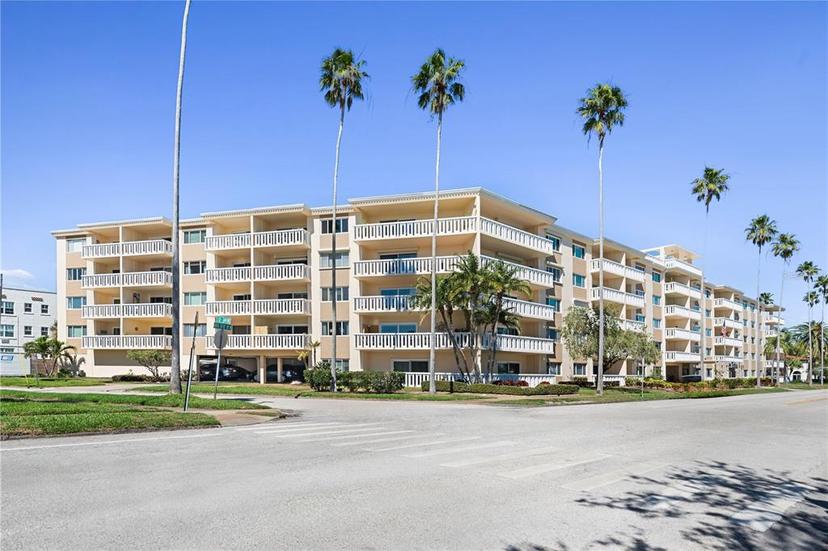 Picture of 1200 N Shore Drive Ne Unit 109, St Petersburg FL 33701