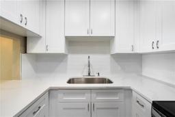 Picture of 1200 N Shore Drive Ne Unit 109, St Petersburg, FL 33701