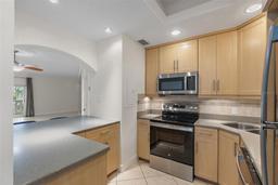 Picture of 1200 N Shore Drive Ne Unit 102, St Petersburg, FL 33701