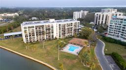 Picture of 100 Oakmont Lane Unit 605, Belleair, FL 33756