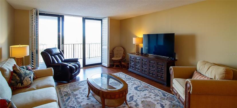 Picture of 100 Oakmont Lane Unit 605, Belleair FL 33756