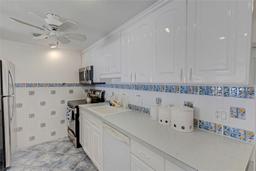 Picture of 7000 Beach Plaza Unit 905, St Pete Beach, FL 33706