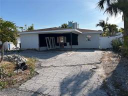 Picture of 11110 1St Street E, Treasure Island, FL 33706