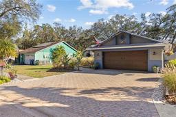 Picture of 604 68Th Avenue Drive W, Bradenton, FL 34207