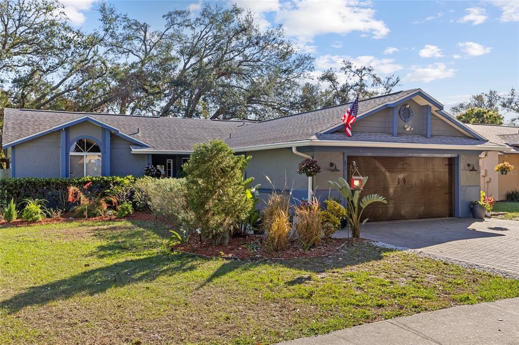 Picture of 604 68Th Avenue Drive W, Bradenton, FL 34207