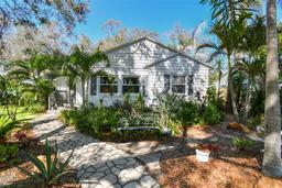 Picture of 223 33Rd Avenue N, St Petersburg, FL 33704