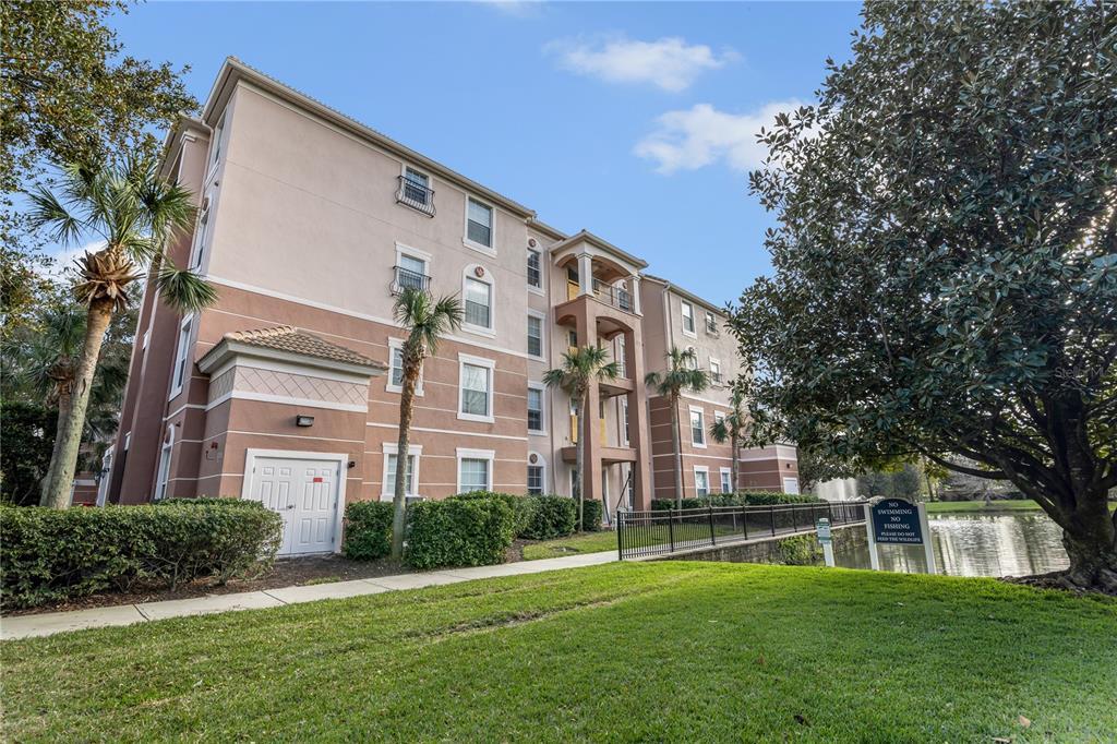 Picture of 1357 Venezia Court Unit 302, Davenport, FL 33896