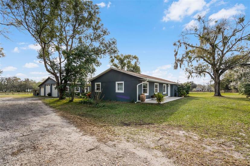 Picture of 5655 Wo Griffin Road, Plant City FL 33567