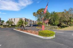 Picture of 210 Fernwood Circle Unit 210, Seminole, FL 33777