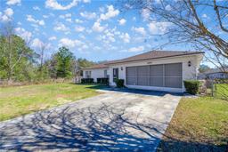 Picture of 4858 SW 143Rd Loop, Ocala, FL 34473