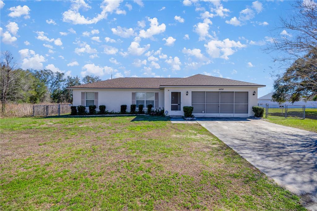 Picture of 4858 SW 143Rd Loop, Ocala, FL 34473