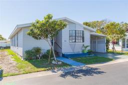 Picture of 11300 124Th Avenue Unit 36, Largo, FL 33778