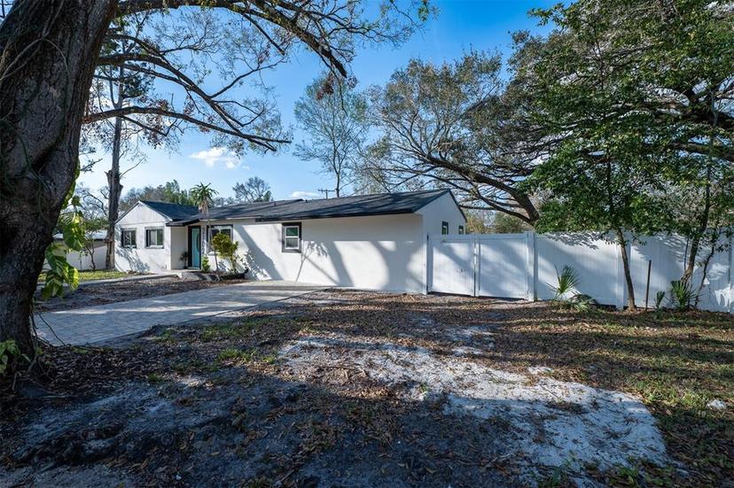 Picture of 2102 E Hamilton Avenue, Tampa FL 33610