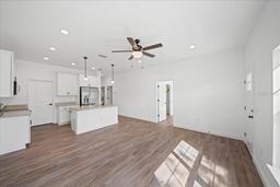 Picture of 2161 Maple Hill Court, Lakeland, FL 33811