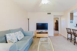 Picture of 105 47Th Avenue Drive W Unit 374, Bradenton, FL 34207