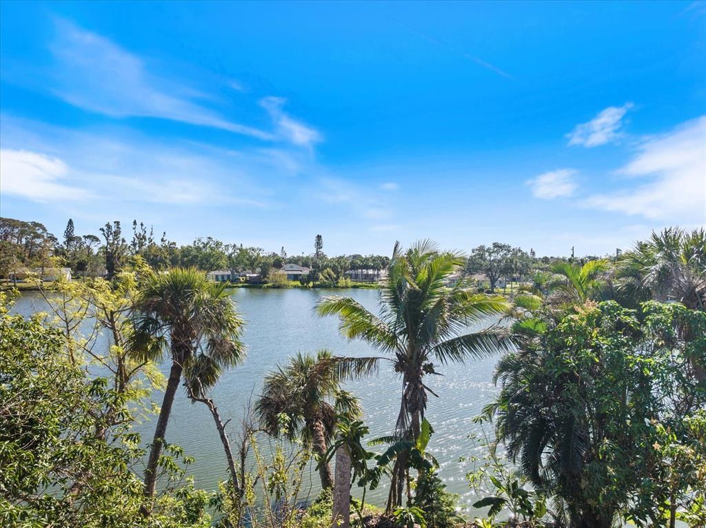 Picture of 645 Palmetto Drive, Venice, FL 34293