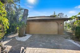 Picture of 645 Palmetto Drive, Venice, FL 34293