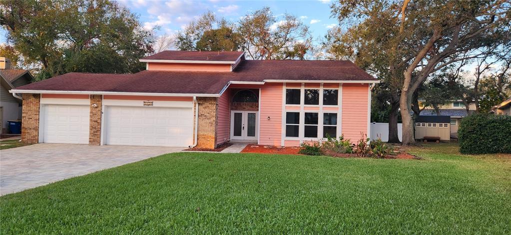 Picture of 1550 Chateau Wood Drive, Clearwater, FL 33764